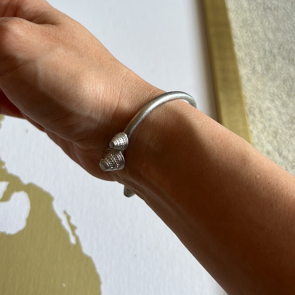 Madewell Pyramid Cuff - Picture 4 of 4